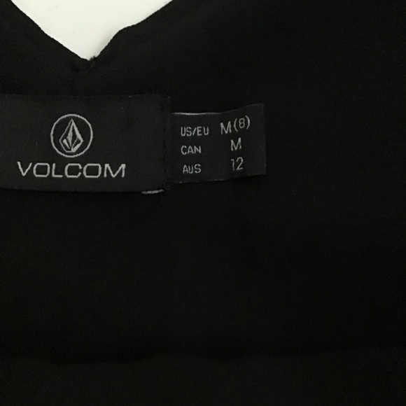 Volcom The “Seek Whence” Dress (NWT) Medium - Picture 4 of 7